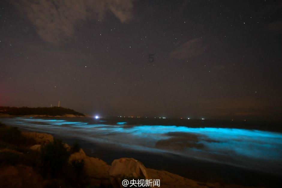 末节崩盘!山东男篮输得憋屈:摆烂指挥+裁判胡吹,顾全40+大爆发