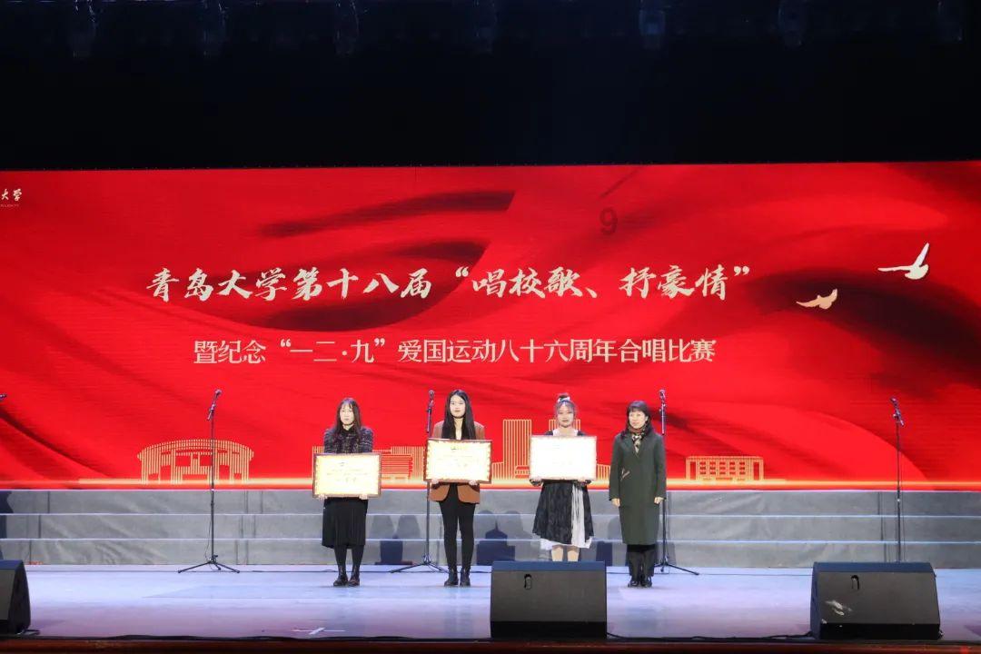 在小城市事业单位公务员有啥用，身为一个同性恋找对象肯定是大城市好？游戏画面